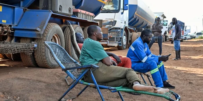 Ջիհադիստները վառելիքի շրջափակմամբ կաթվածահար են անում ամբողջ...