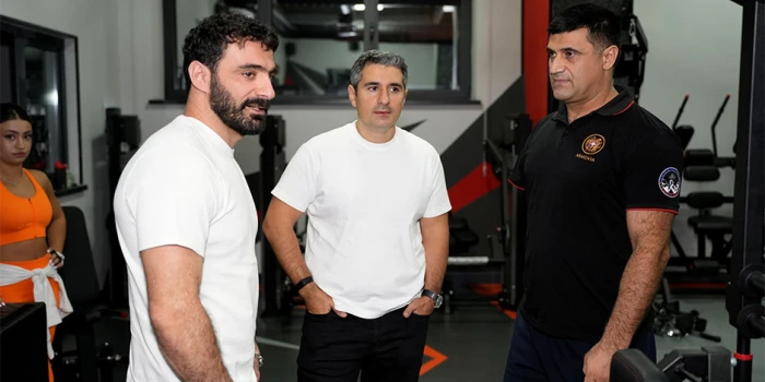 Պարամարզիկները հյուրընկալել են Հրանտ Հակոբյանին .banks.am