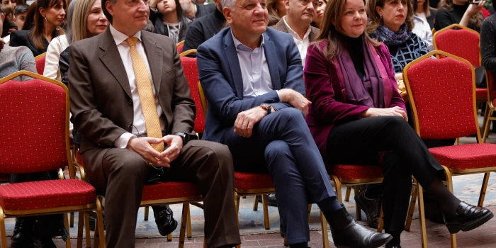 «Սիմֆոնիկ հեքիաթ» ներկայացումները դասական երաժշտությունը մոտ...