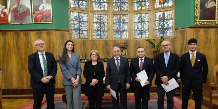 Լեհաստանի Ադամ Միցկևիչի անվան համալսարանում բացվել է Մխիթար...