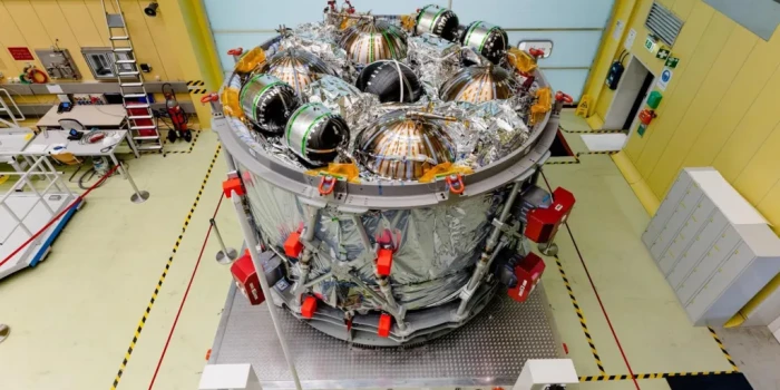 NASA-ի հսկա լուսնային հրթիռը հասել է արձակման հարթակ՝ Artemi...