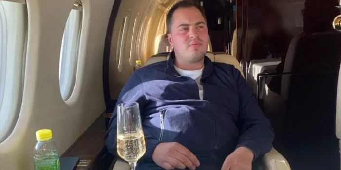 Անձնական ինքնաթիռ, միլիոնանոց պարտքեր և Գլաստոնբերիի կեղծ տո...