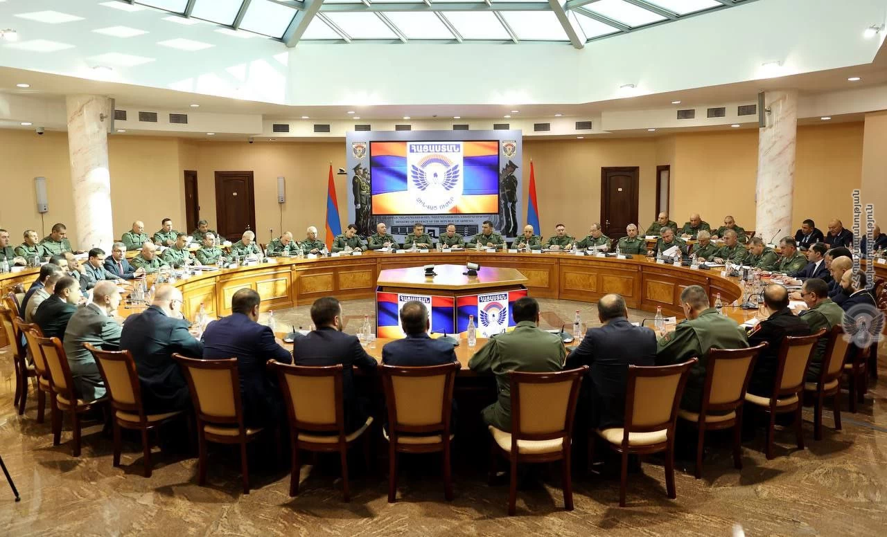 Տեղի է ունեցել պաշտպանության նախարարին կից կոլեգիայի նիստ