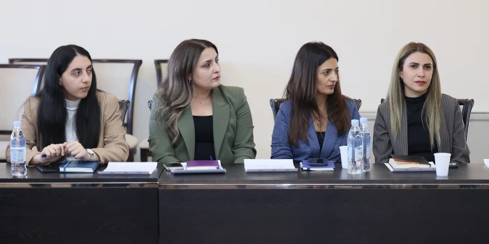 Ի՞նչ պահանջներ են ներկայացվում տնօրենին․  քննարկվել են դպրոց...