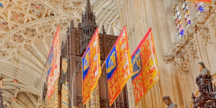 Արքայազն Էնդրյուի խորհրդանիշը հեռացվել է Վինձորի ամրոցի մատո...