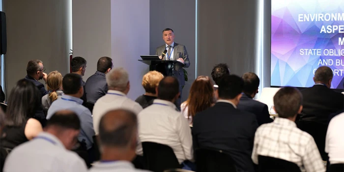 Հանքարդյունաբերությունը՝ իրավունքի, բնության եւ բիզնեսի հատմ...