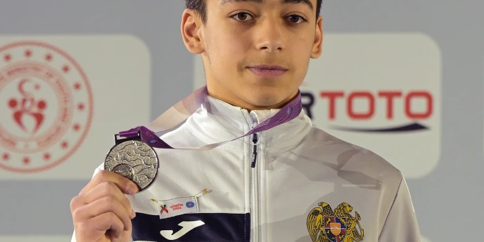 Մամիկոն Խաչատրյանը՝ սպորտային մարմնամարզության աշխարհի առաջն...