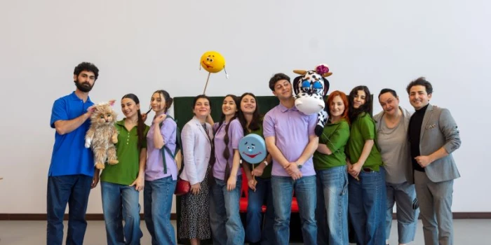 Թատերական ներկայացումներ «Կաթը դպրոցներին» ծրագրի շրջանակում