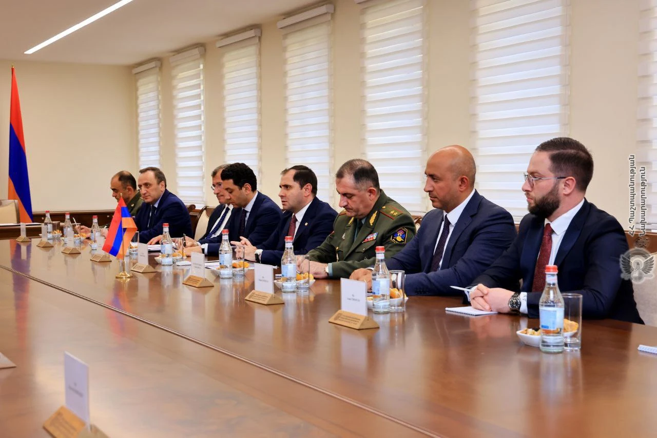 🎥 Սուրեն Պապիկյանն առանձնազրույց է ունեցել ԻԻՀ պաշտպանությա...